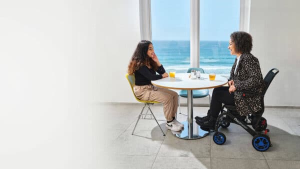 Quickie Q50 R Carbon Folding Powerchair - Image 7